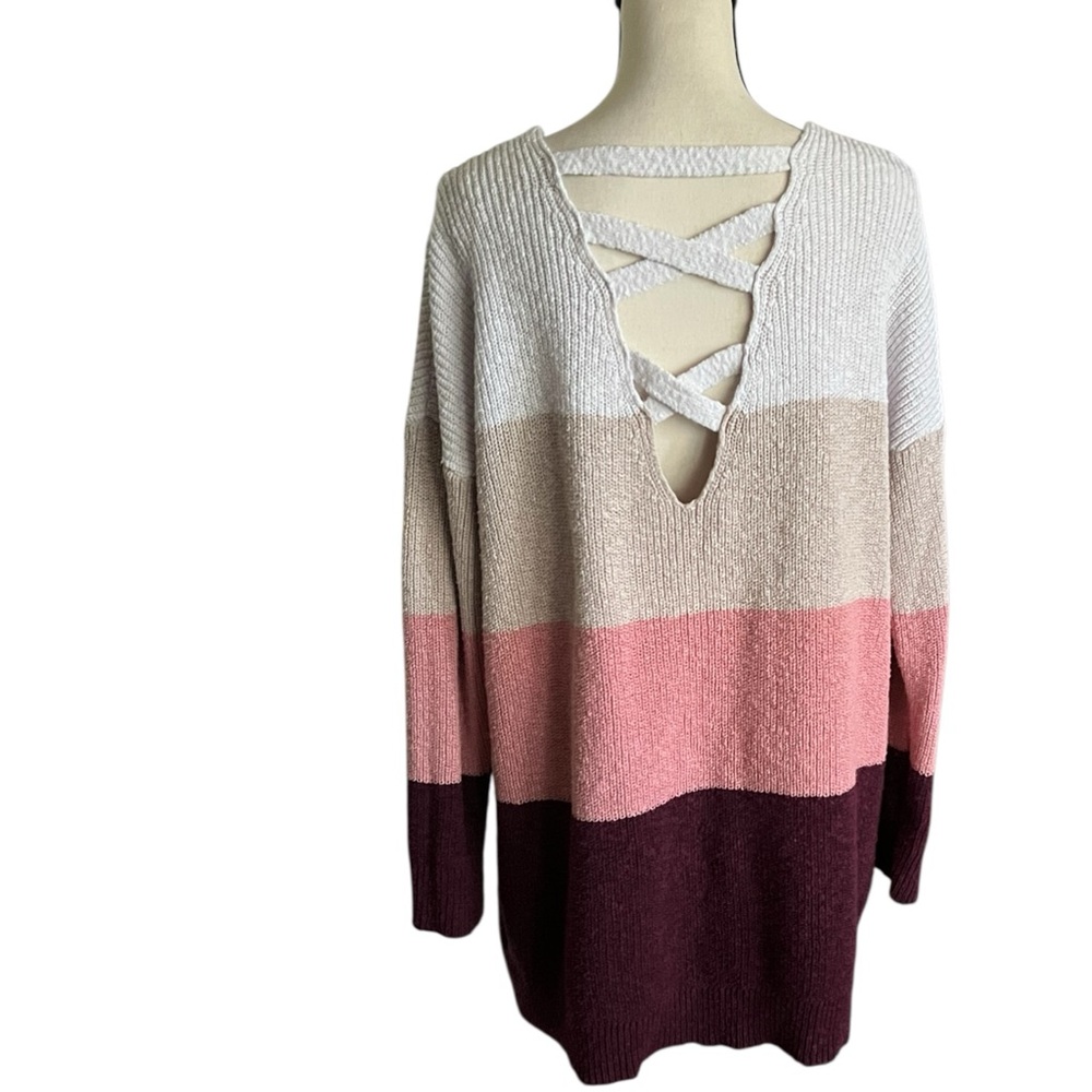 Torrid Colorblock V Neck Criss Cross Back Knit Tunic Sweater. Size Large - Picture 3 of 6